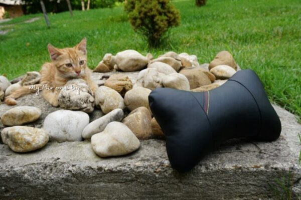 Авто възглавнички с handmade бродерии