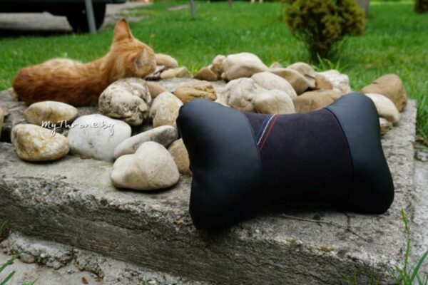 Авто възглавнички с handmade бродерии