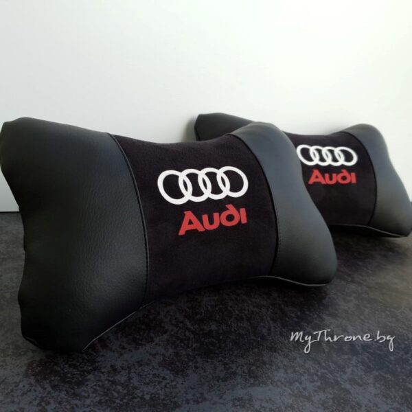 Audi® лого + надпис - Възглавничка за комфорт и правилна стойка + цветове