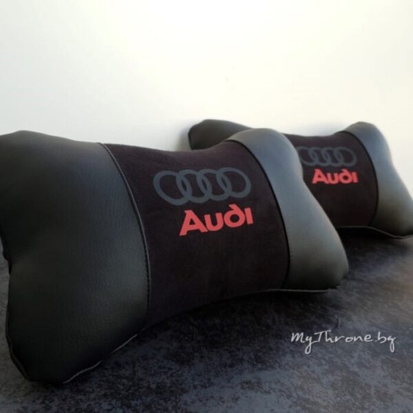 Audi® лого + надпис - Възглавничка за комфорт и правилна стойка + цветове
