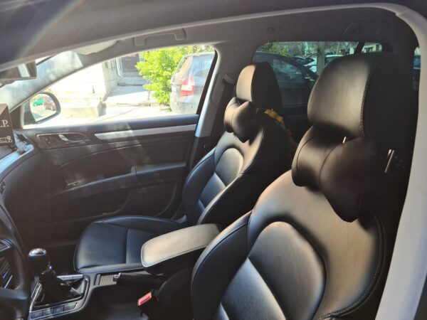 Изчистена възглавничка без лого – различни цветове