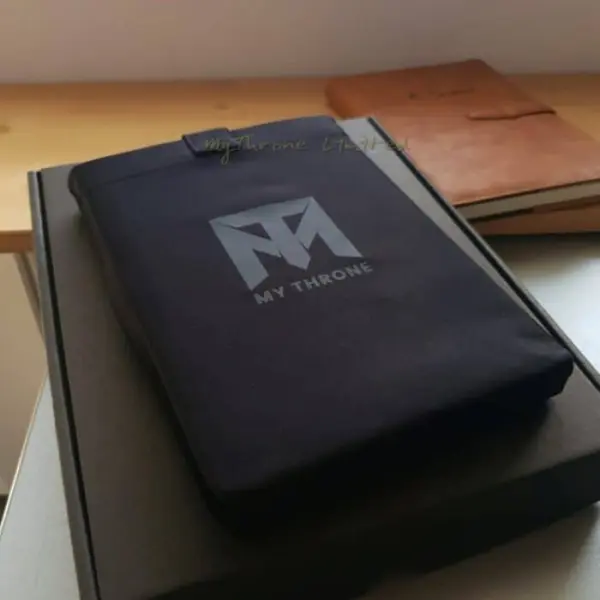 Луксозен кожен тефтер - персонализиран и с лазерно гравиран