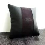 Квадратна възглавничка за кръст с твой надпис/емблема